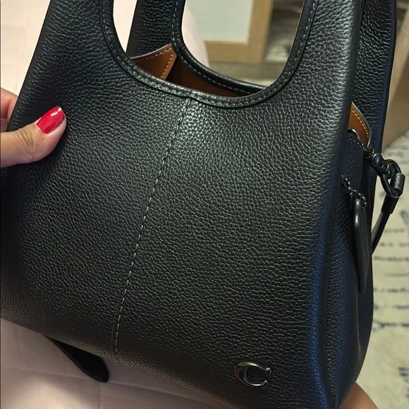 Coach Lana 23 - Picture 1 of 6